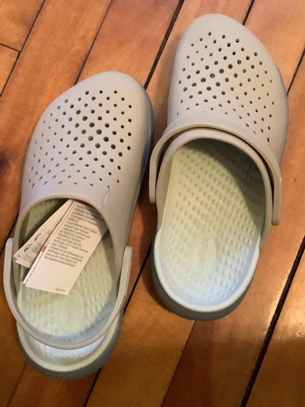 CROCS Inmotion Clogs M6/W8 NWT
